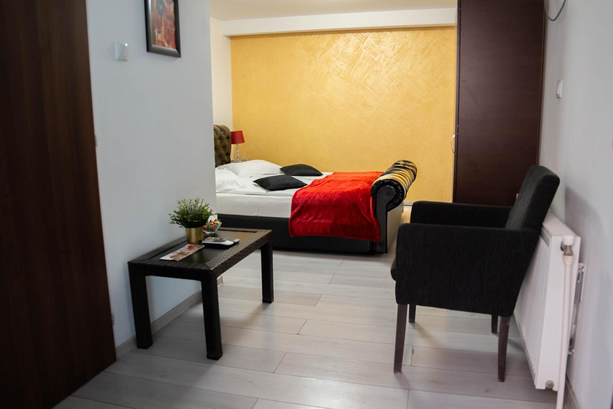 Casa Alis 3*